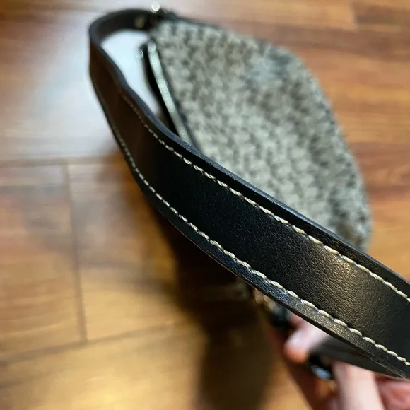 Mini Coach Purse - Picture 4 of 5